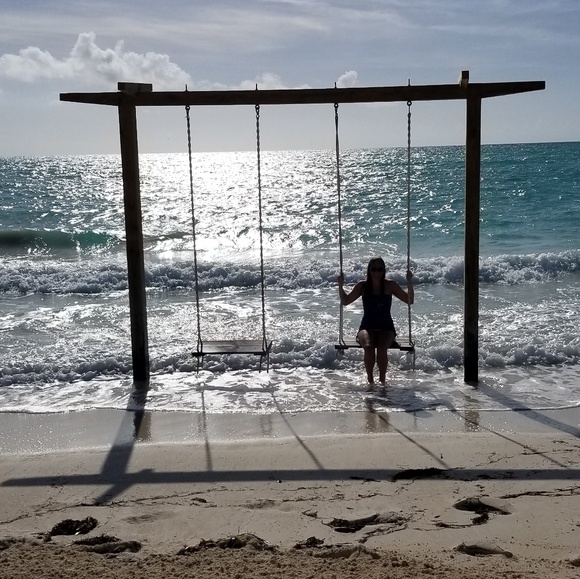 Meet Your Posher - Jessie - - Picture 2 of 3